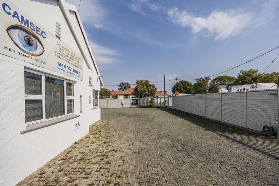 Commercial Property for Sale in Vincent Eastern Cape